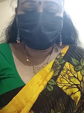 Snapshot of rekha_naier chatting on 03.07.26 rekha naier online show from 03.07.26