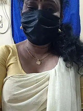 Snapshot of rekha_naier chatting on 03.15.26 rekha naier online show from 03.15.26