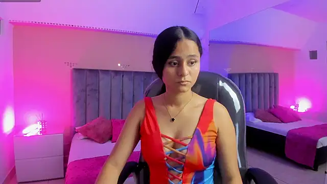 Snapshot of Giselle_Roldan chatting on 05.07.26 Giselle Roldan online show from 05.07.26