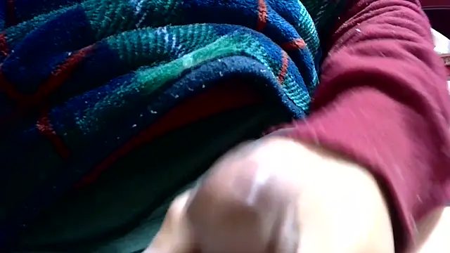 Snapshot of chome_suke chatting on 12.26.24 chome suke online show from 12.26.24