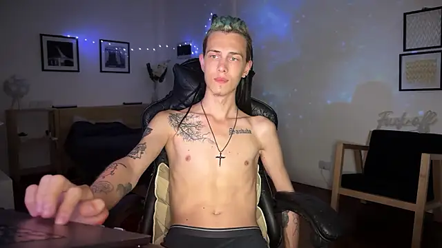 Den BlueXx online show from 12.23.25