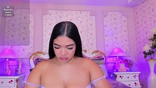 Snapshot of AllissonJames chatting on 11.09.25 AllissonJames online show from 11.09.25