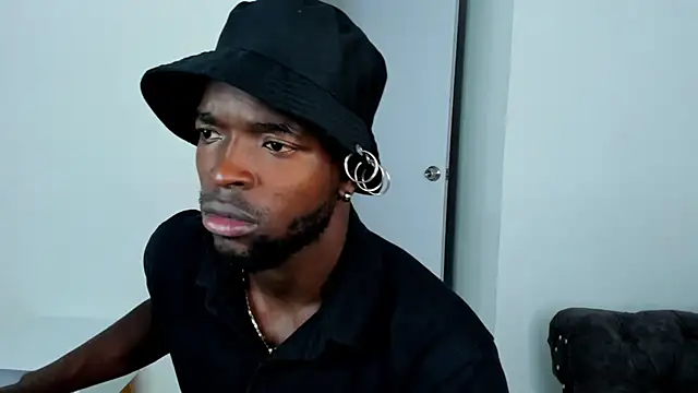 Dylan Taylor online show from 10.05.25