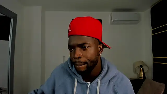 Snapshot of Dylan_Taylor chatting on 06.19.26 Dylan Taylor online show from 06.19.26