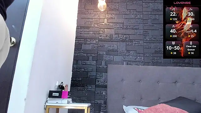 Snapshot of bruno_miller_ chatting on 11.04.25 bruno miller online show from 11.04.25