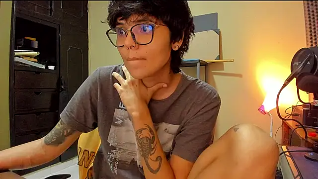 Snapshot of gooddess_isis chatting on 12.22.24 gooddess isis online show from 12.22.24