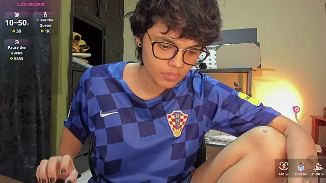 Snapshot of gooddess_isis chatting on 12.26.24 gooddess isis online show from 12.26.24