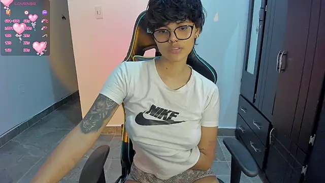 Snapshot of gooddess_isis chatting on 01.23.25 gooddess isis online show from 01.23.25