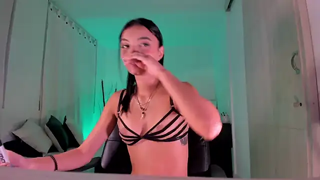 AnabelWolf online show from 01.10.25