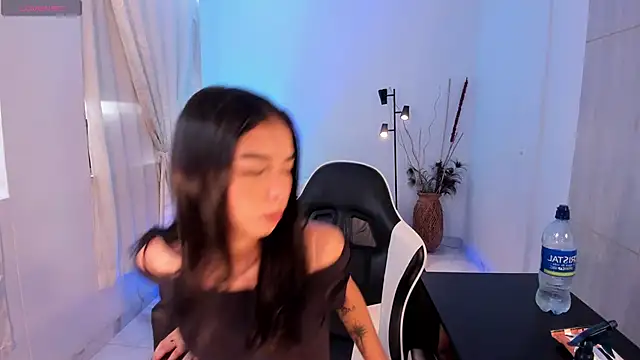 AnabelWolf online show from 09.11.25