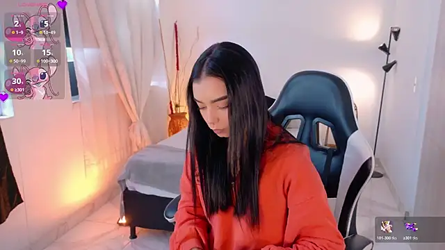 AnabelWolf online show from 11.20.25