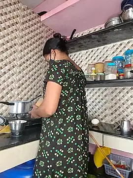 Tamil Shalini Lustyy online show from 10.09.25