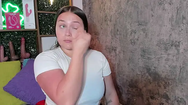 cherry coper online show from 10.14.25