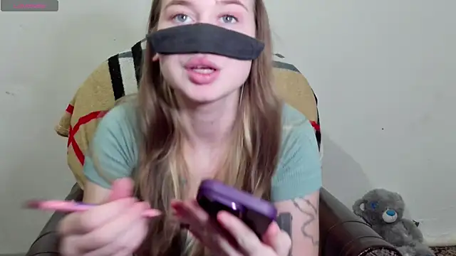 Snapshot of Mikki5P chatting on 01.23.25 Mikki5P online show from 01.23.25