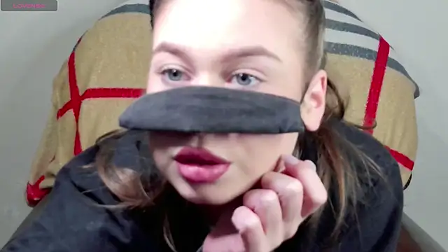 Snapshot of Mikki5P chatting on 02.18.25 Mikki5P online show from 02.18.25