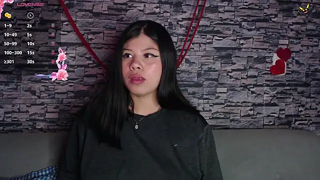 Snapshot of sofi_bronw chatting on 02.20.25 sofi bronw online show from 02.20.25