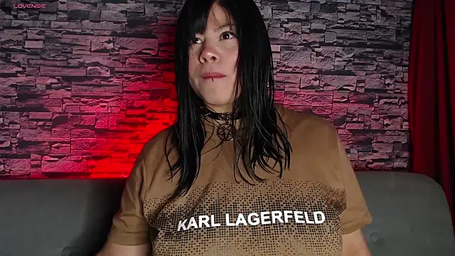 Snapshot of sofi_bronw chatting on 03.14.25 sofi bronw online show from 03.14.25