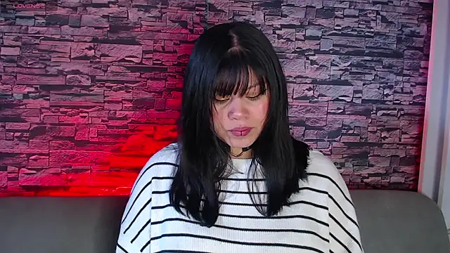 Snapshot of sofi_bronw chatting on 03.15.25 sofi bronw online show from 03.15.25