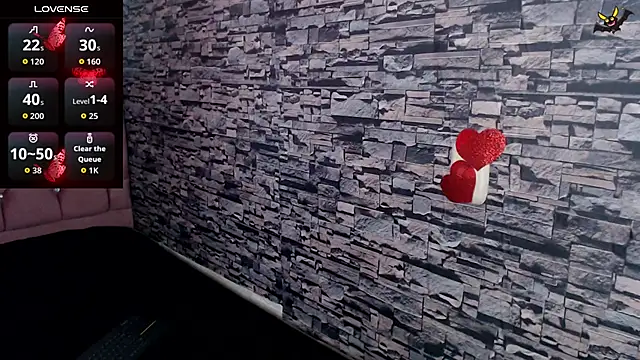 Snapshot of sofi_bronw chatting on 10.30.25 sofi bronw online show from 10.30.25