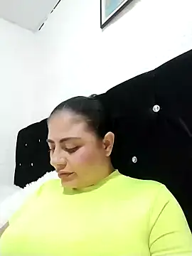 Snapshot of ElizabethWeil chatting on 11.19.25 ElizabethWeil online show from 11.19.25