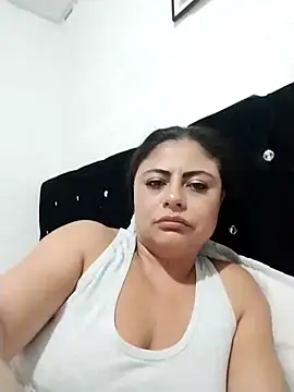 ElizabethWeil online show from 01.06.26