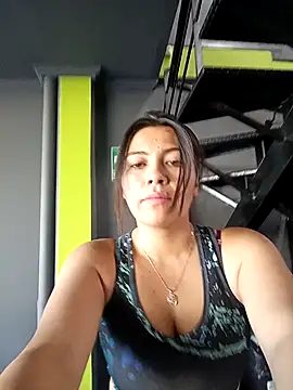 Snapshot of LIZ-06_ chatting on 02.19.25 LIZ-06 online show from 02.19.25