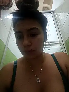 Snapshot of LIZ-06_ chatting on 02.19.25 LIZ-06 online show from 02.19.25