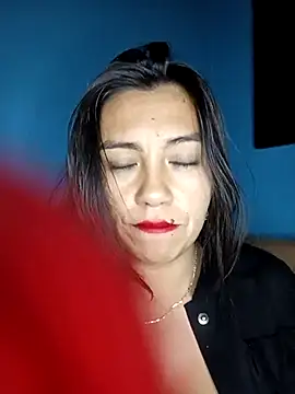 Snapshot of LIZ-06_ chatting on 02.25.25 LIZ-06 online show from 02.25.25