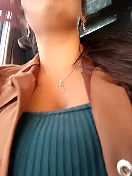 Snapshot of LIZ-06_ chatting on 02.27.25 LIZ-06 online show from 02.27.25