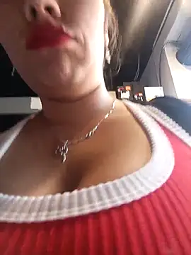 Snapshot of LIZ-06_ chatting on 02.28.25 LIZ-06 online show from 02.28.25