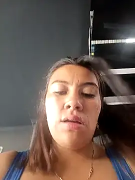 Snapshot of LIZ-06_ chatting on 03.11.25 LIZ-06 online show from 03.11.25