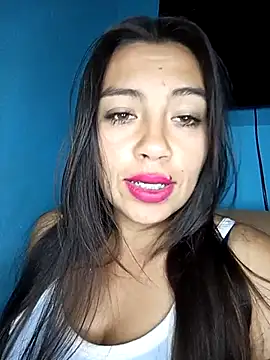 Snapshot of LIZ-06_ chatting on 03.22.25 LIZ-06 online show from 03.22.25