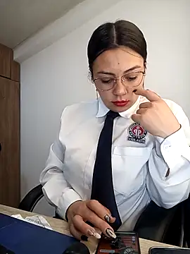 Snapshot of LIZ-06_ chatting on 10.16.25 LIZ-06 online show from 10.16.25