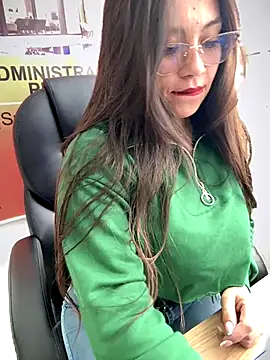 Snapshot of LIZ-06_ chatting on 11.09.25 LIZ-06 online show from 11.09.25