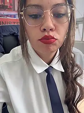 Snapshot of LIZ-06_ chatting on 11.11.25 LIZ-06 online show from 11.11.25