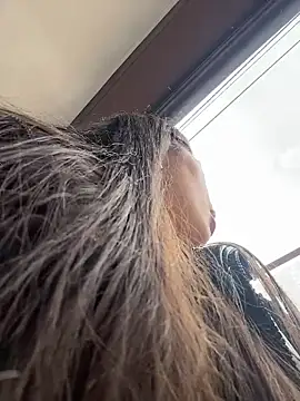 LIZ-06  online show from 02.19.26