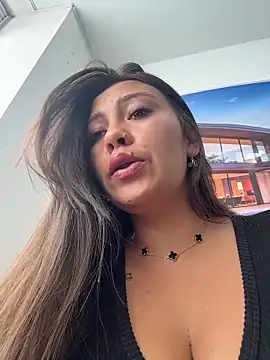 LIZ-06  online show from 03.03.26