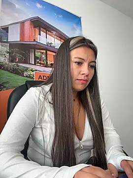 LIZ-06  online show from 03.04.26