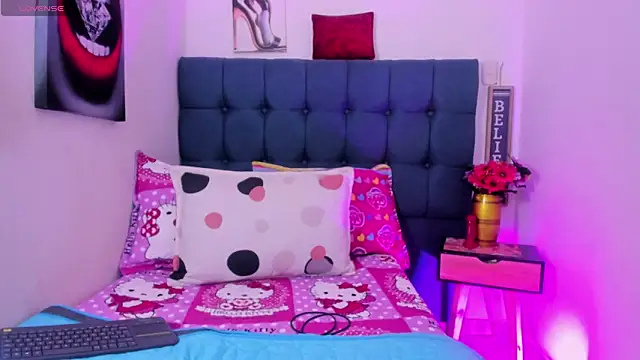 Hellen starx online show from 10.26.25