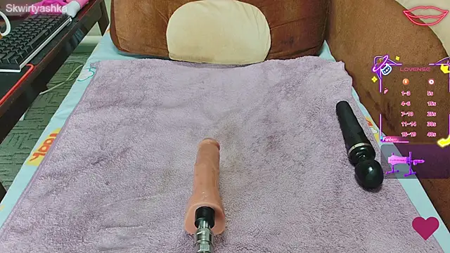 Snapshot of Skwirtyashka chatting on 03.06.26 Skwirtyashka online show from 03.06.26