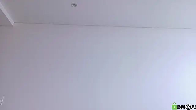 Snapshot of lia__Suummer chatting on 10.04.25 lia  Suummer online show from 10.04.25