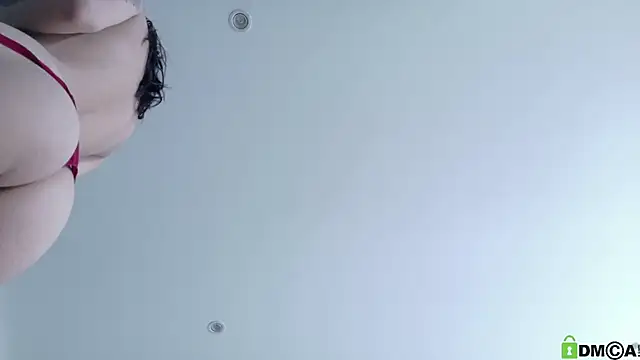 Snapshot of lia__Suummer chatting on 10.10.25 lia  Suummer online show from 10.10.25