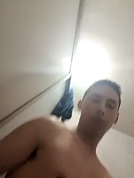 EE9EE9 online show from 12.13.24