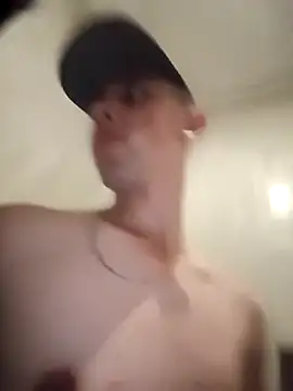 EE9EE9 online show from 12.18.24