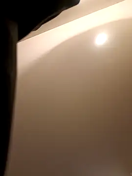 EE9EE9 online show from 01.08.26