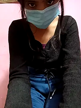 Snapshot of BabySlimmy10 chatting on 12.10.24 BabySlimmy10 online show from 12.10.24