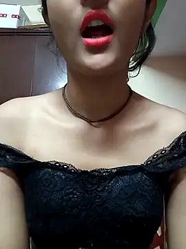 Snapshot of BabySlimmy10 chatting on 02.15.25 BabySlimmy10 online show from 02.15.25