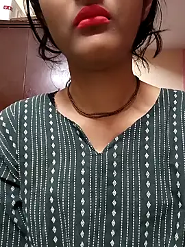 Snapshot of BabySlimmy10 chatting on 02.17.25 BabySlimmy10 online show from 02.17.25