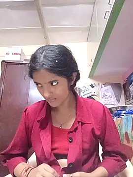 Snapshot of BabySlimmy10 chatting on 10.17.25 BabySlimmy10 online show from 10.17.25