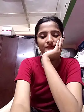 Snapshot of BabySlimmy10 chatting on 10.19.25 BabySlimmy10 online show from 10.19.25